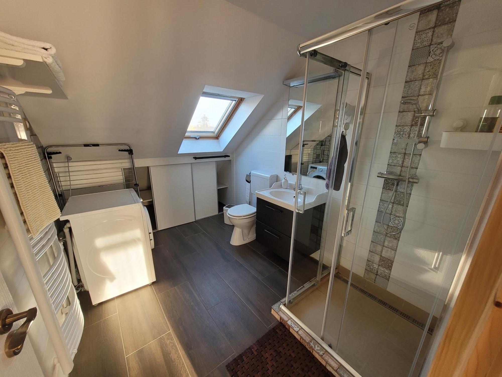 Tulip Home Guest House Vác Екстериор снимка