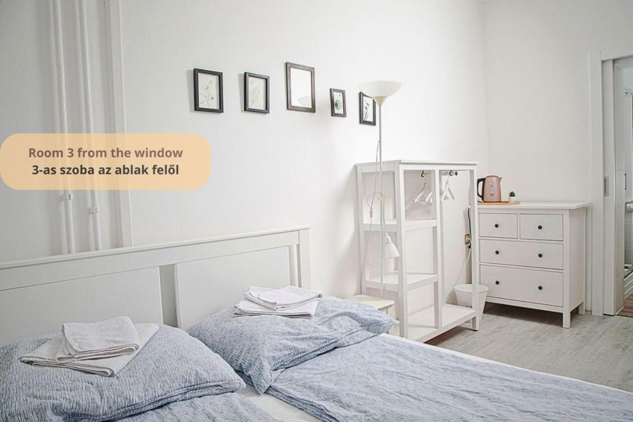Tulip Home Guest House Vác Екстериор снимка